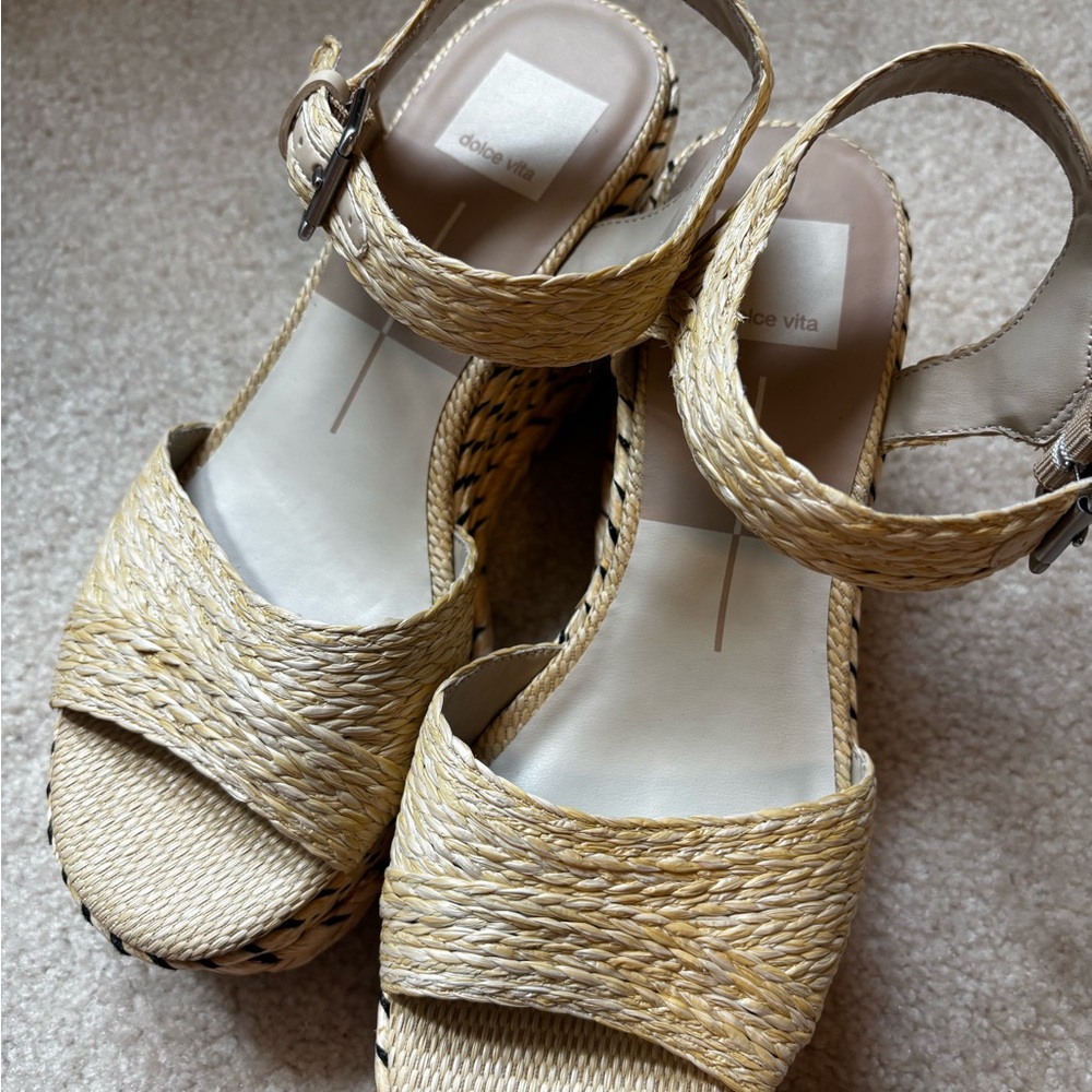 Dolce Vita Women's Natural Espadrille Sandals